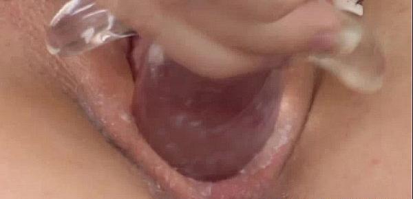  Tender sweet vulva handling dildo